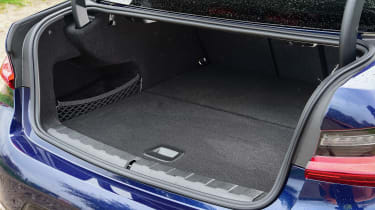 Bmw 3 outlet series isofix points